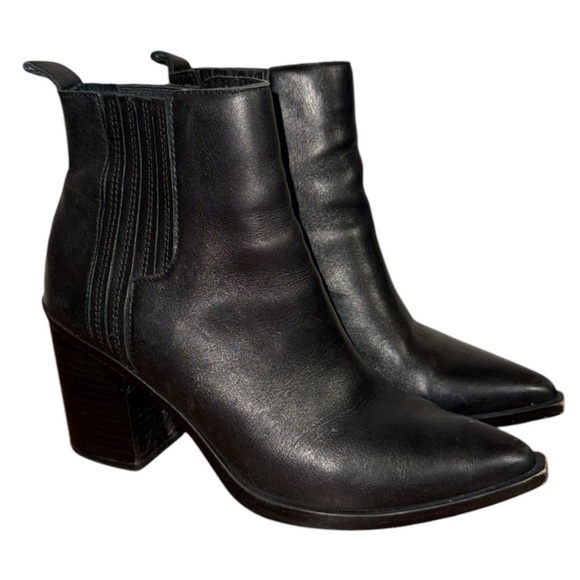 Steve Madden Shoes - Steve Madden Chandler Black Leather Booties | Size 8